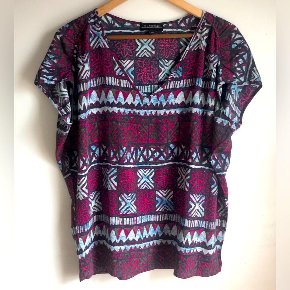 THE PODOLLS Geometric Silk Blouse